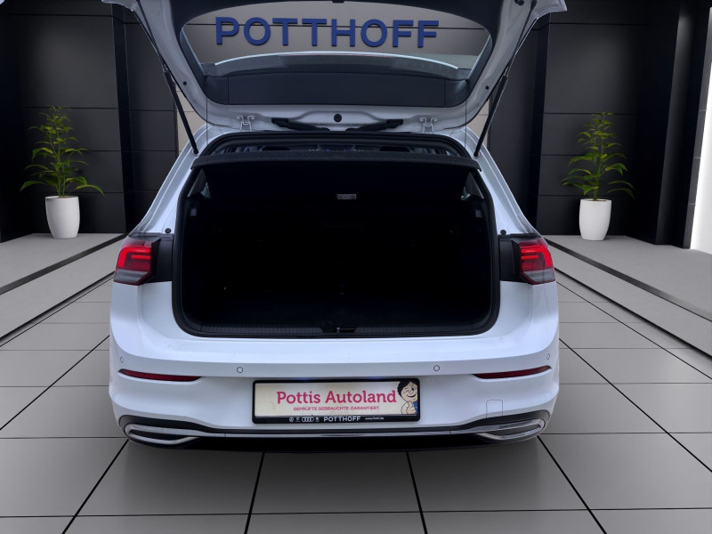 Bild 4: Volkswagen Golf 1.4 TSI eHybrid DSG STYLE NAVI SITZHZG PDC LED+