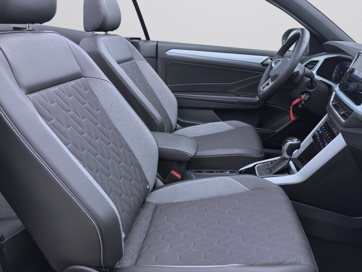 Thumb 16: Volkswagen T-Roc Cabriolet 1.5 TSI DSG GOAL NAVI LED PDC SITZHZG
