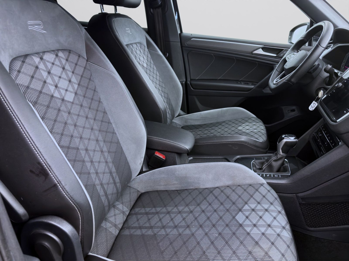 Thumb 16: Volkswagen Tiguan 2.0 TDI DSG R-LINE AHK MATRIX NAVI KAMERA