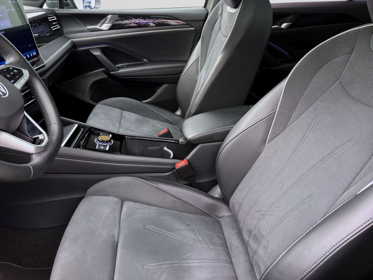Thumb 9: Volkswagen Tiguan 1.5 TSI eHybrid ELEGANCE NAVI PANO AHK SHZG