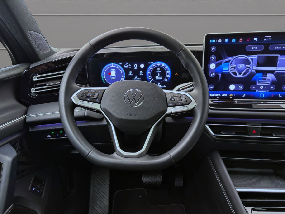 Thumb 11: Volkswagen Tiguan 1.5 TSI eHybrid ELEGANCE NAVI PANO AHK SHZG