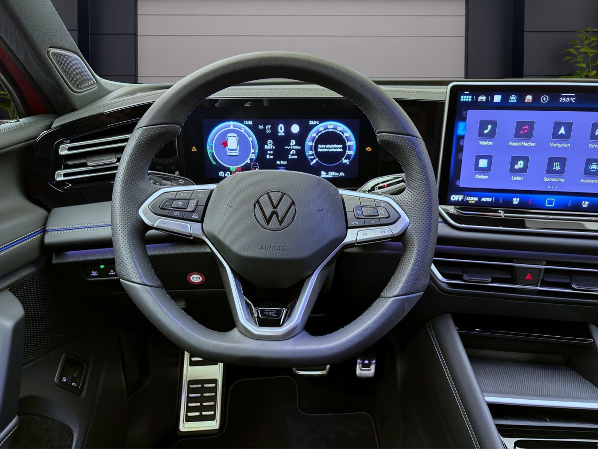 Thumb 11: Volkswagen Tiguan 1.5 TSI eHybrid R-LINE NAVI LEDER AHK PANO