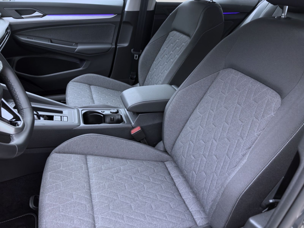 Thumb 9: Volkswagen Golf 2.0 TDI DSG LIFE AHK KAMERA KLIMA SHZG
