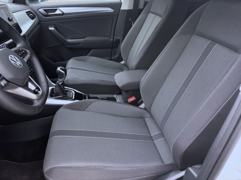 Bild 9: Volkswagen T-Roc 1.0 TSI LIFE NAVI KLIMA PDC SHZG
