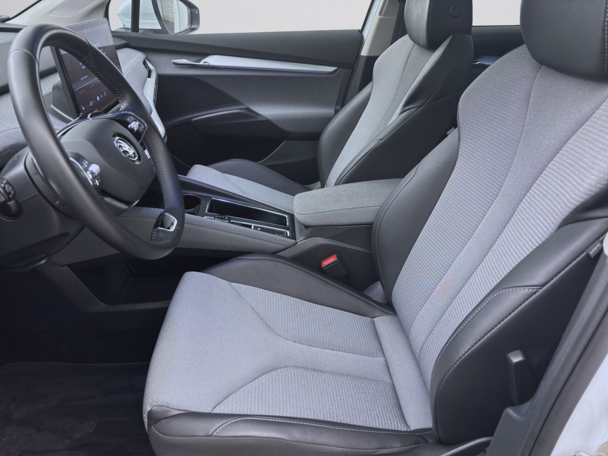 Thumb 9: Škoda Enyaq 80 LOFT NAVI PANO KAMERA KLIMA