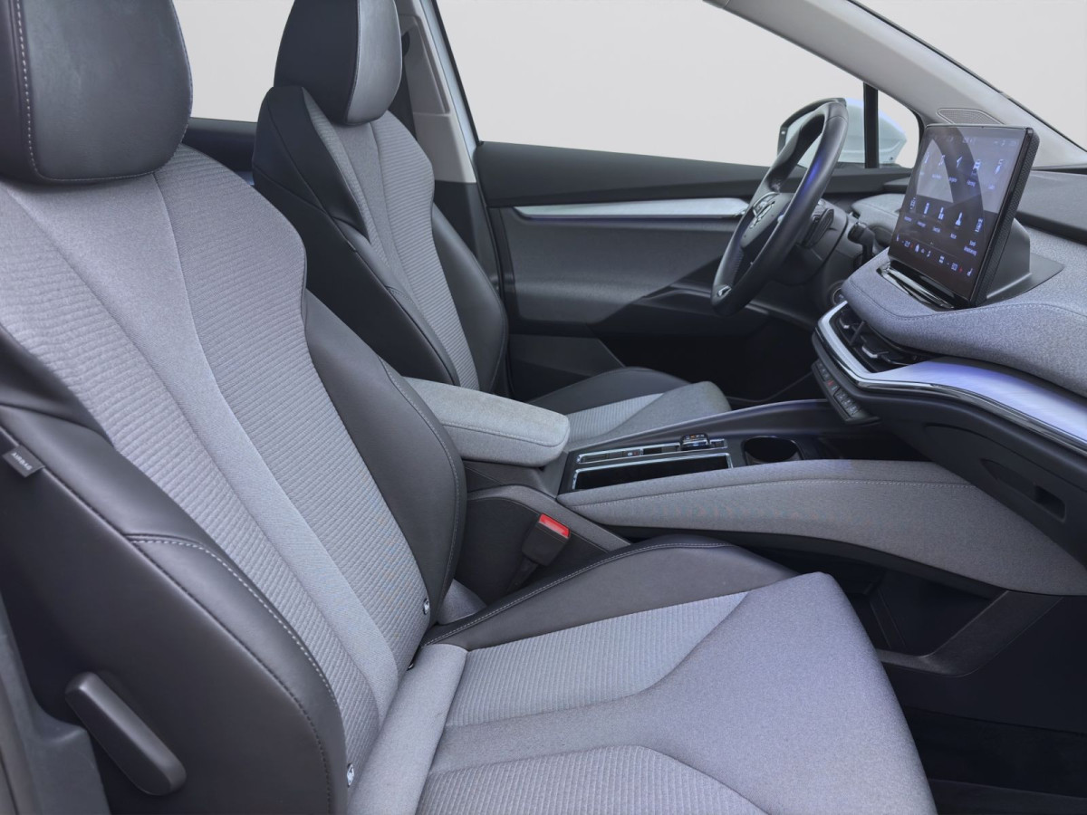 Thumb 16: Škoda Enyaq 80 LOFT NAVI PANO KAMERA KLIMA