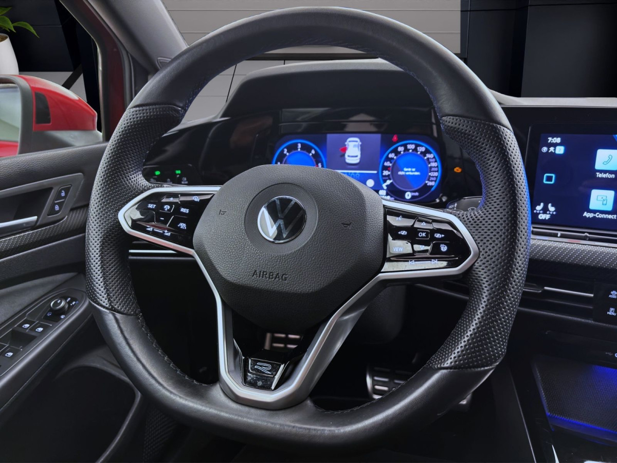 Thumb 11: Volkswagen Golf 2.0 TDI DSG R-LINE NAVI PDC SITZHZG LED+