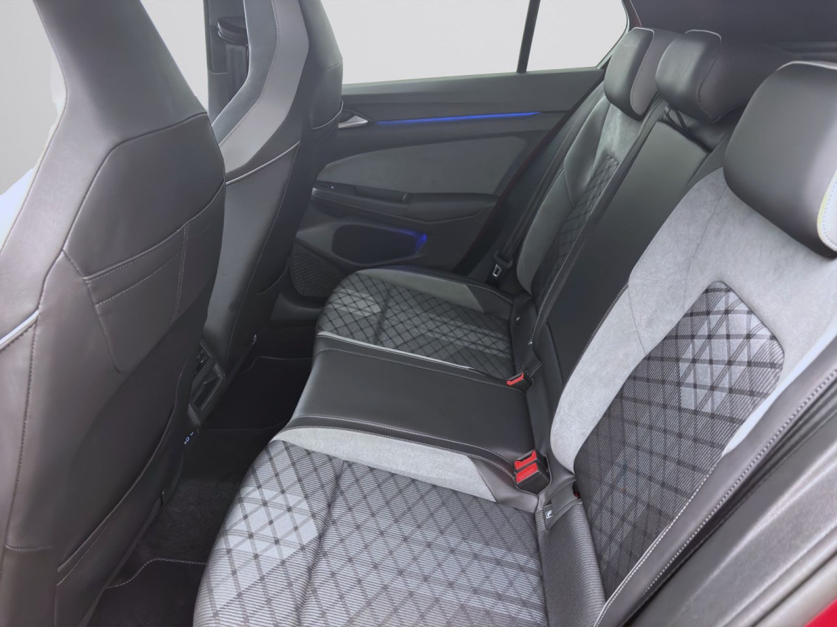 Thumb 15: Volkswagen Golf 2.0 TDI DSG R-LINE NAVI PDC SITZHZG LED+