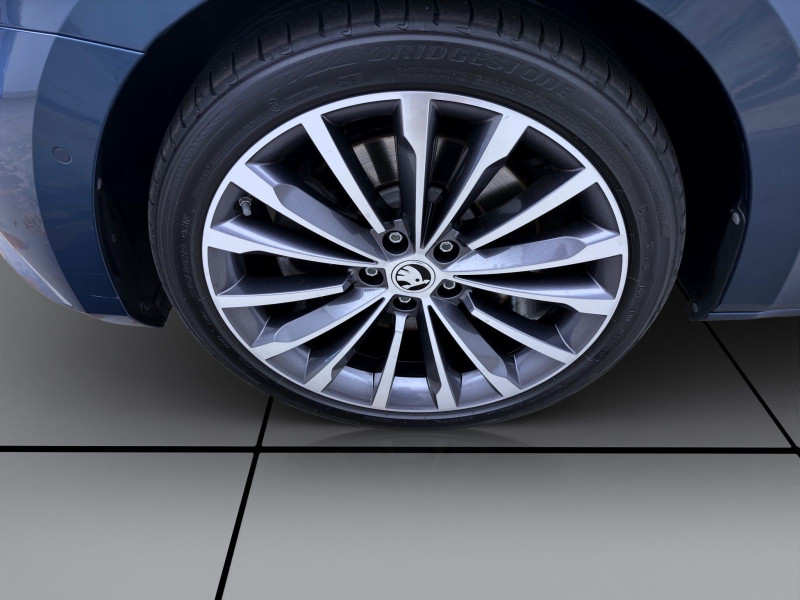 Bild 8: Škoda Superb Combi 2.0 TSI DSG 4x4 L&K NAVI KLIMA PDC SHZG