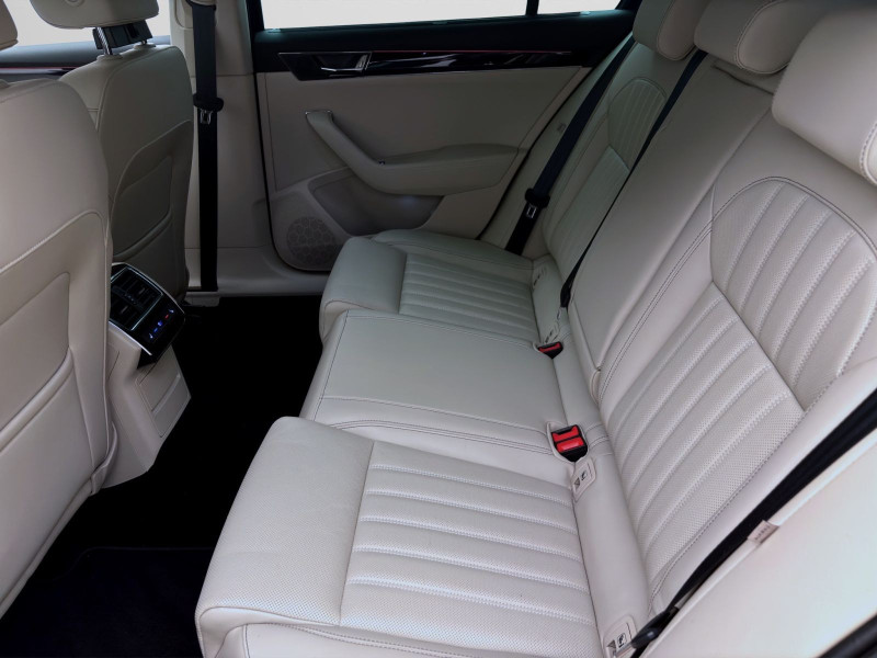 Bild 15: Škoda Superb Combi 2.0 TSI DSG 4x4 L&K NAVI KLIMA PDC SHZG