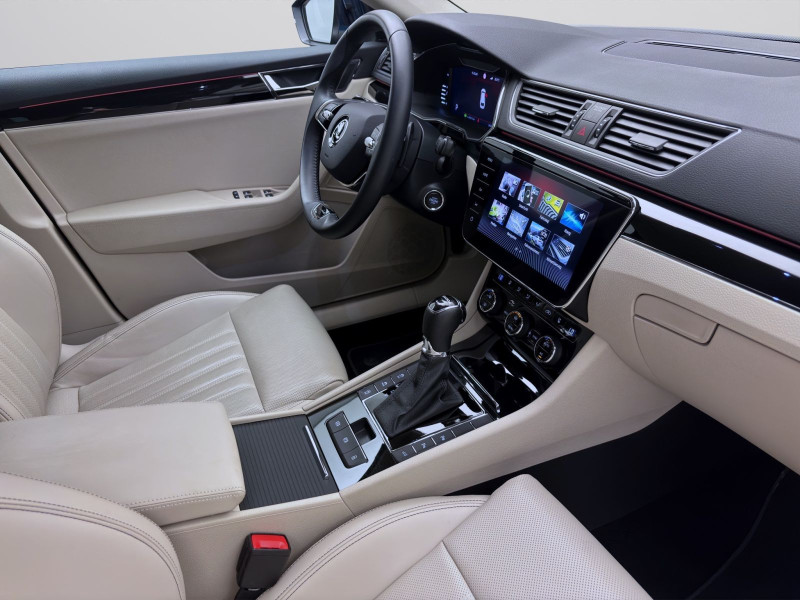 Bild 17: Škoda Superb Combi 2.0 TSI DSG 4x4 L&K NAVI KLIMA PDC SHZG