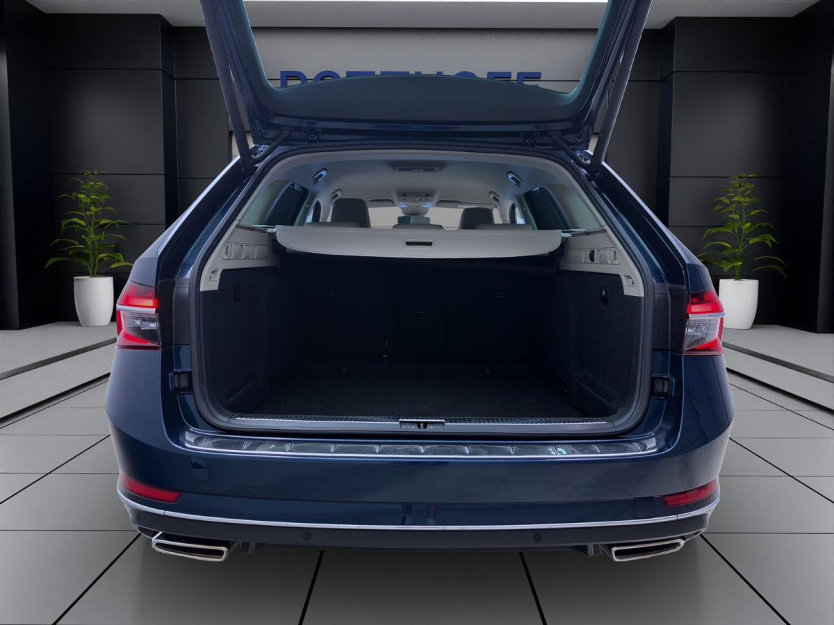 Thumb 4: Škoda Superb Combi 2.0 TSI DSG 4x4 L&K NAVI KLIMA PDC SHZG