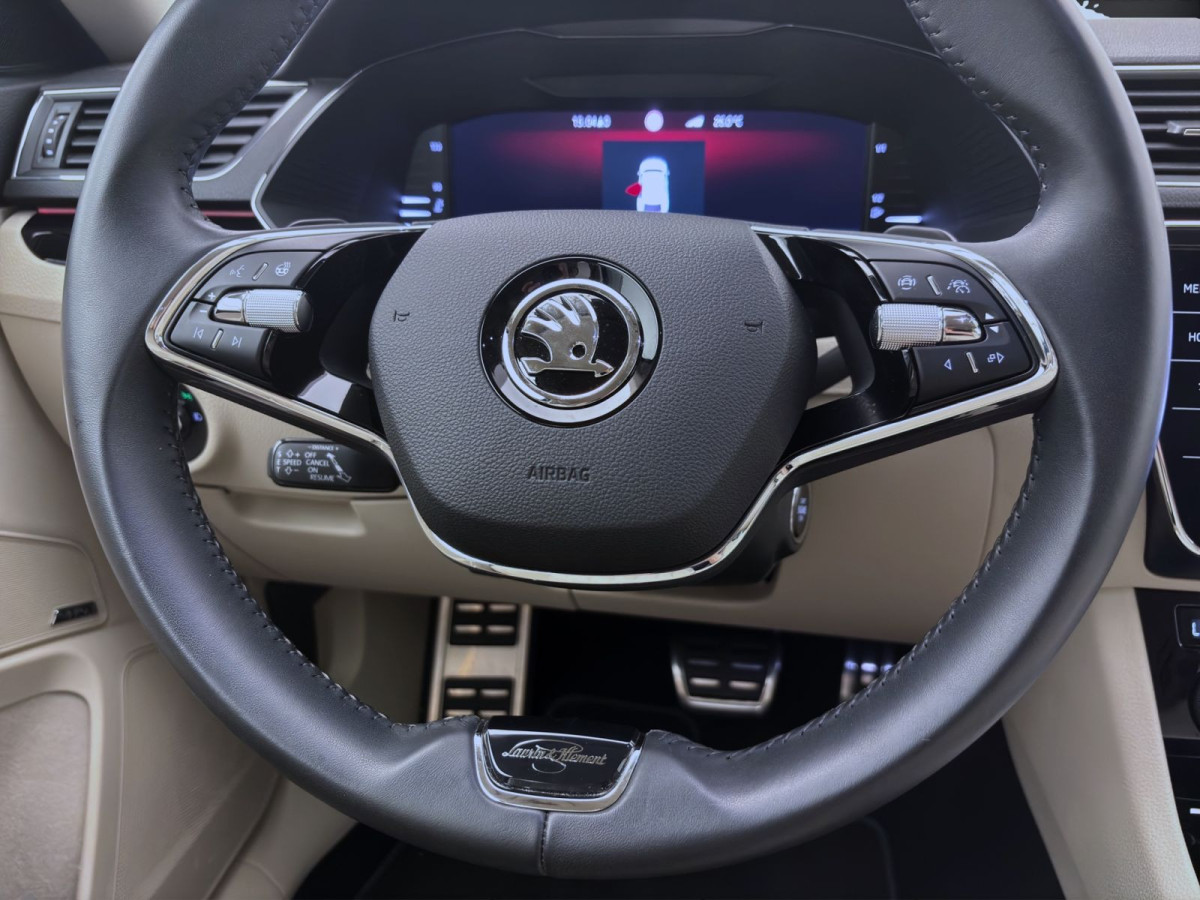 Thumb 12: Škoda Superb Combi 2.0 TSI DSG 4x4 L&K NAVI KLIMA PDC SHZG