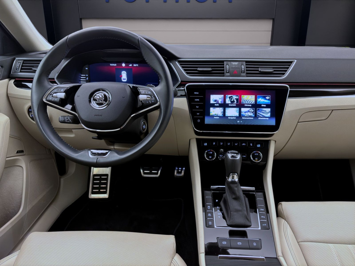 Thumb 13: Škoda Superb Combi 2.0 TSI DSG 4x4 L&K NAVI KLIMA PDC SHZG