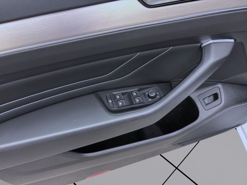 Bild 10: Volkswagen Passat Variant 2.0 TSI DSG ELEGANCE PANO NAVI KAMERA IQ.LIGHT