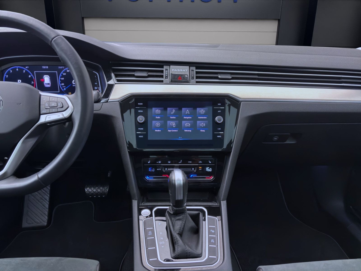 Thumb 14: Volkswagen Passat Variant 2.0 TSI DSG ELEGANCE PANO NAVI KAMERA IQ.LIGHT