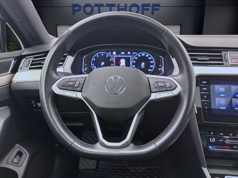 Bild 11: Volkswagen Passat Variant 2.0 TSI DSG ELEGANCE STDHZG PANO NAVI IQ.LIGHT