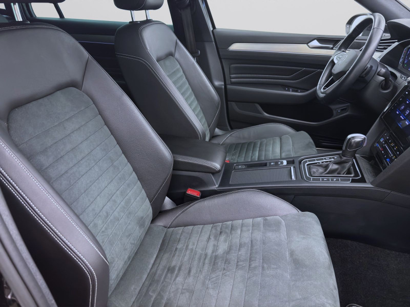 Bild 16: Volkswagen Passat Variant 2.0 TSI DSG ELEGANCE STDHZG PANO NAVI IQ.LIGHT
