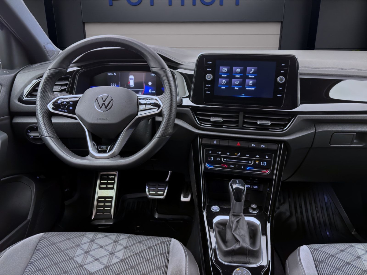 Thumb 13: Volkswagen T-Roc 2.0 TSI DSG 4M R-LINE STDHZG AHK NAVI IQ.LIGHT