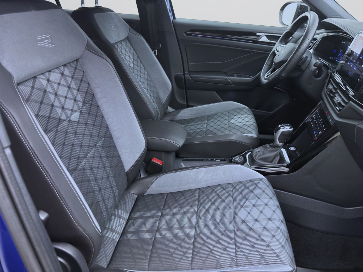 Thumb 16: Volkswagen T-Roc 2.0 TSI DSG 4M R-LINE STDHZG AHK NAVI IQ.LIGHT