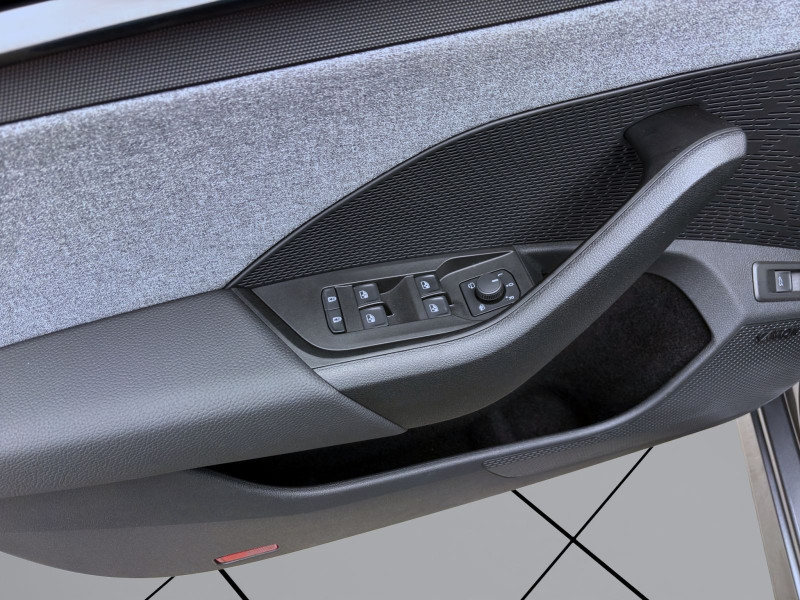 Bild 10: Škoda Octavia Combi 2.0 TDI DSG TOUR NAVI PANO KLIMA SHZG