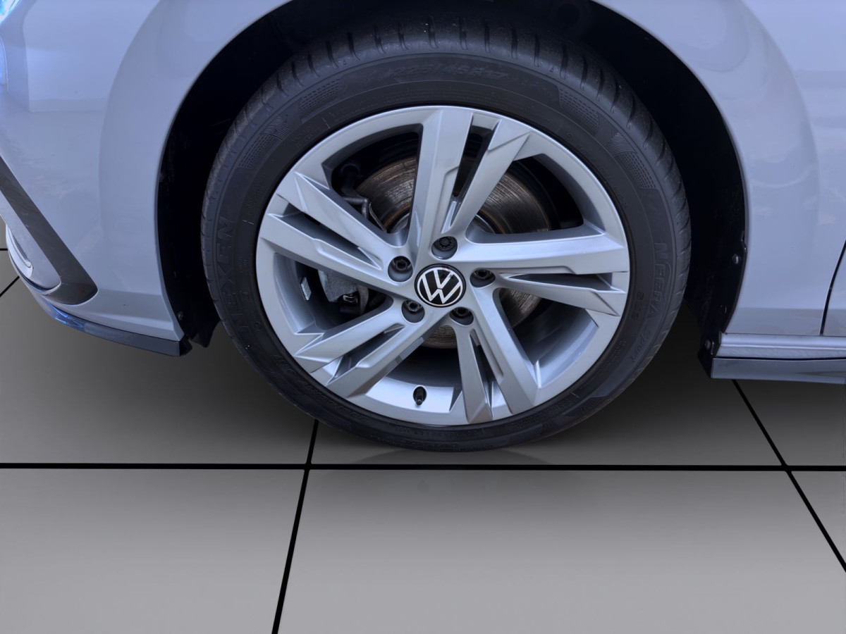 Thumb 8: Volkswagen Golf 2.0 TSI DSG R-LINE AHK NAVI SITZHZG LED+