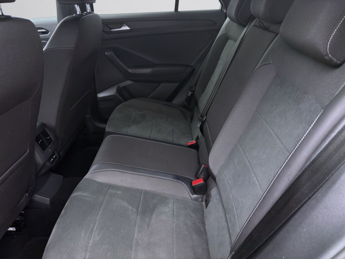 Thumb 15: Volkswagen T-Roc 2.0 TDI DSG R-LINE AHK NAVI KAMERA LED+