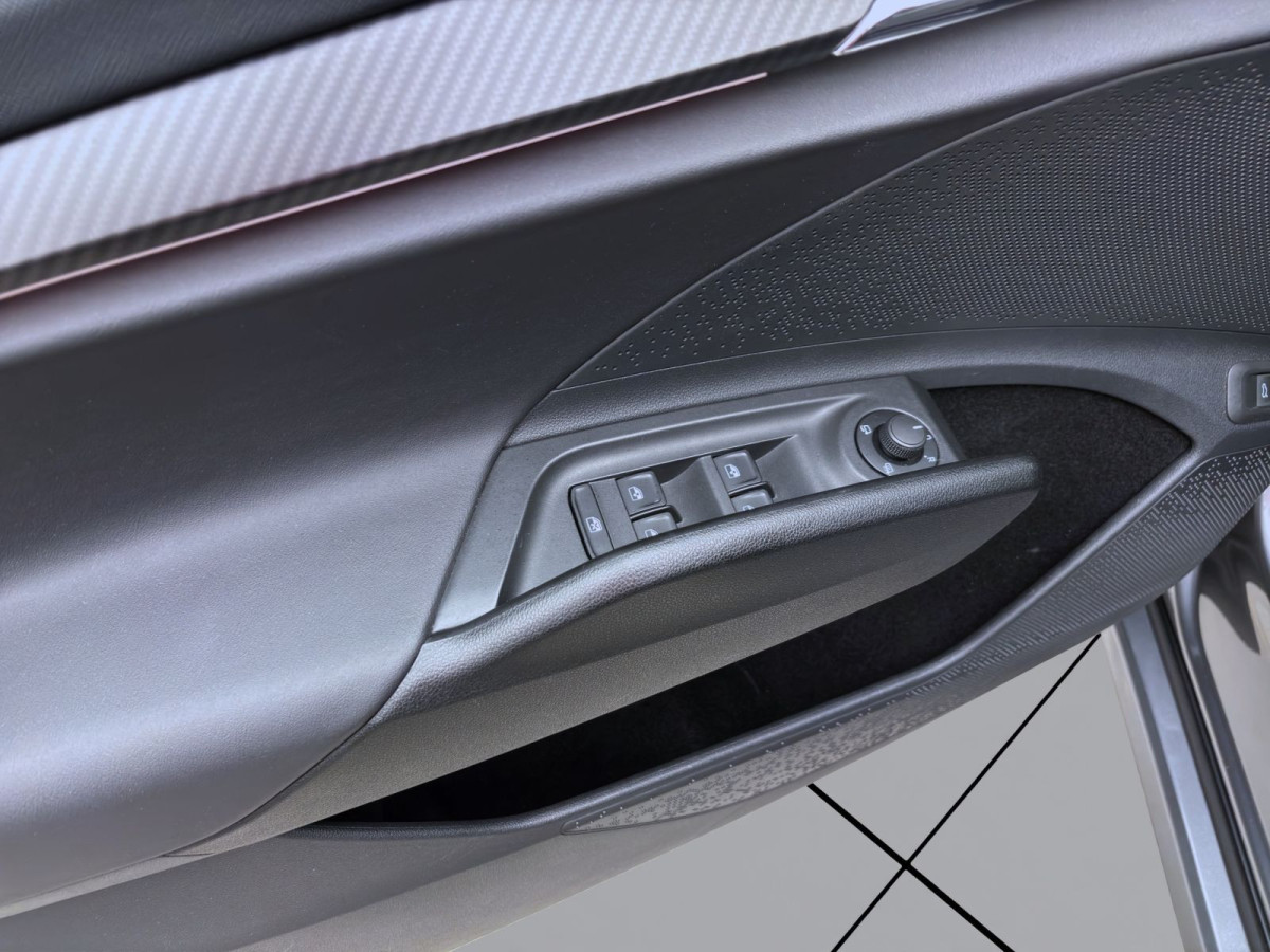 Thumb 10: Škoda Enyaq 80 iV SPORTLINE AHK NAVI KAMERA HuD SITZHZG