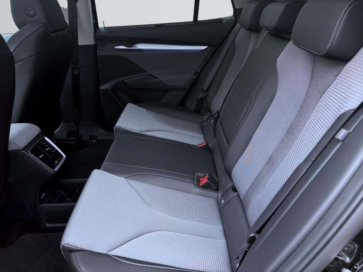 Thumb 15: Škoda Enyaq 85 Coupé LOFT PANO AHK NAVI CANTON