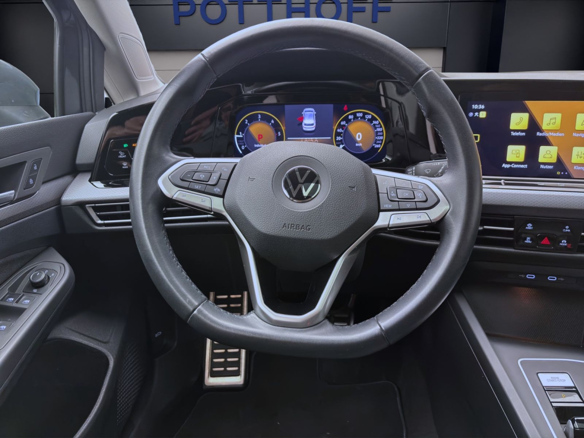 Thumb 11: Volkswagen Golf 2.0 TDI DSG ACTIVE PANO AHK NAVI IQ.LIGHT