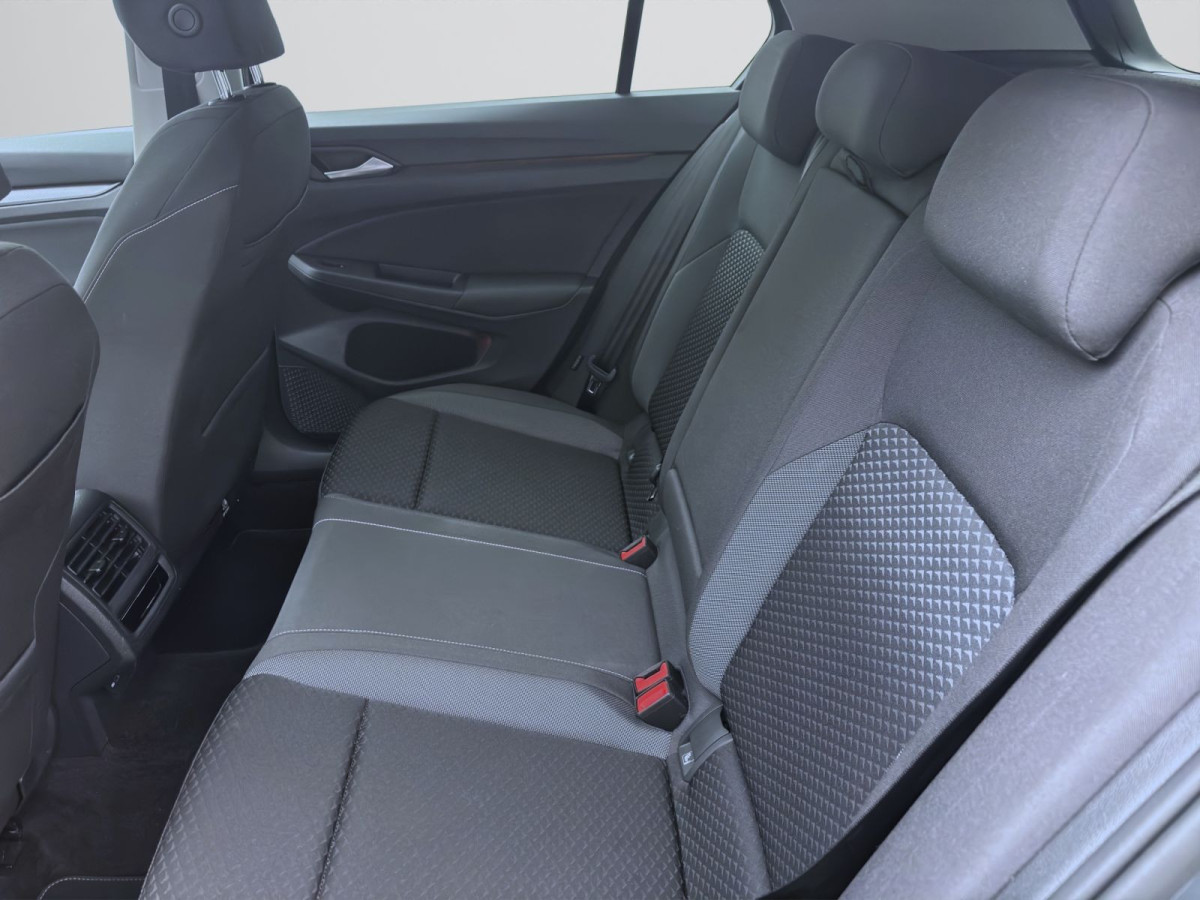 Thumb 15: Volkswagen Golf 2.0 TDI DSG ACTIVE PANO AHK NAVI IQ.LIGHT