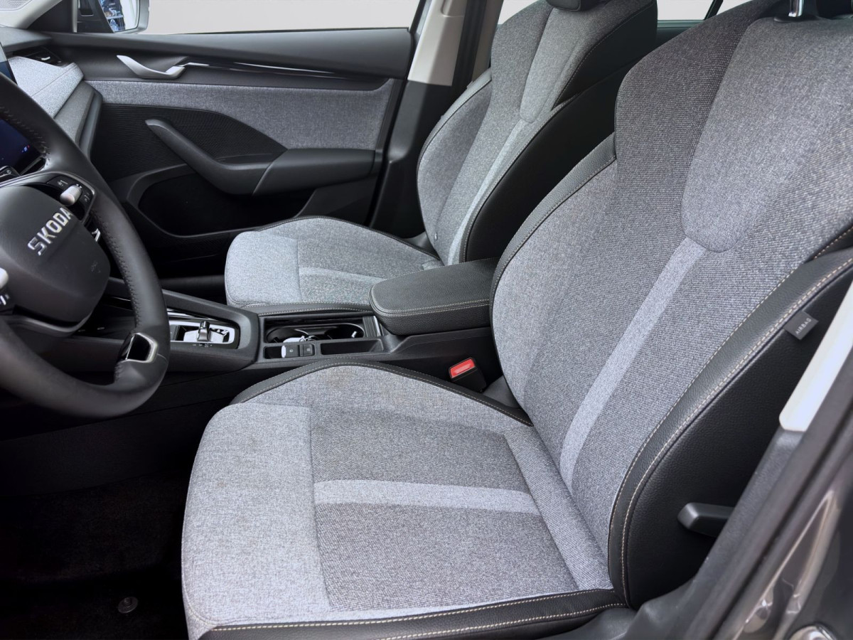 Thumb 9: Škoda Octavia Combi 2.0 TDI DSG SELECTION NAVI KLIMA PDC SHZG