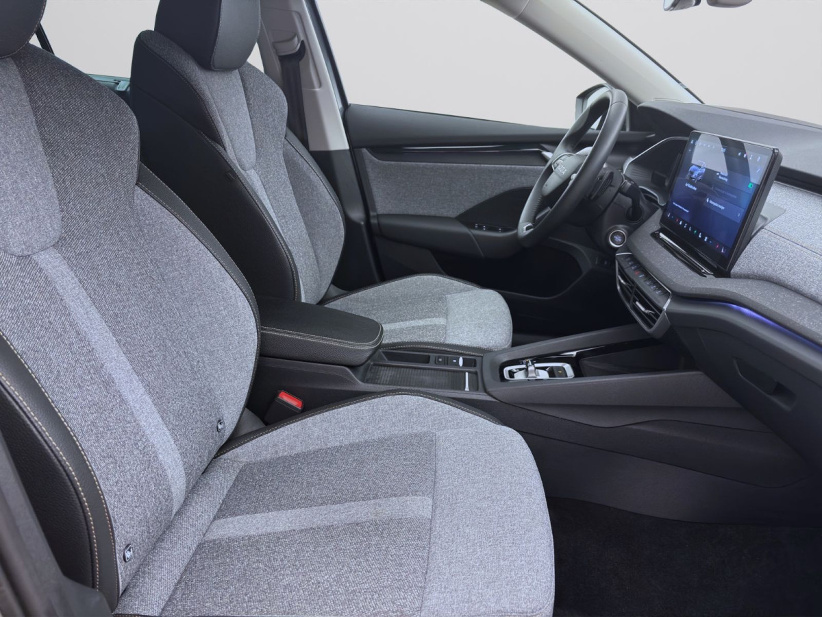 Thumb 16: Škoda Octavia Combi 2.0 TDI DSG SELECTION NAVI KLIMA PDC SHZG