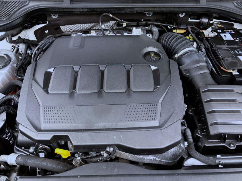Bild 18: Škoda Octavia Combi 2.0 TDI DSG RS NAVI AHK PANO KLIMA