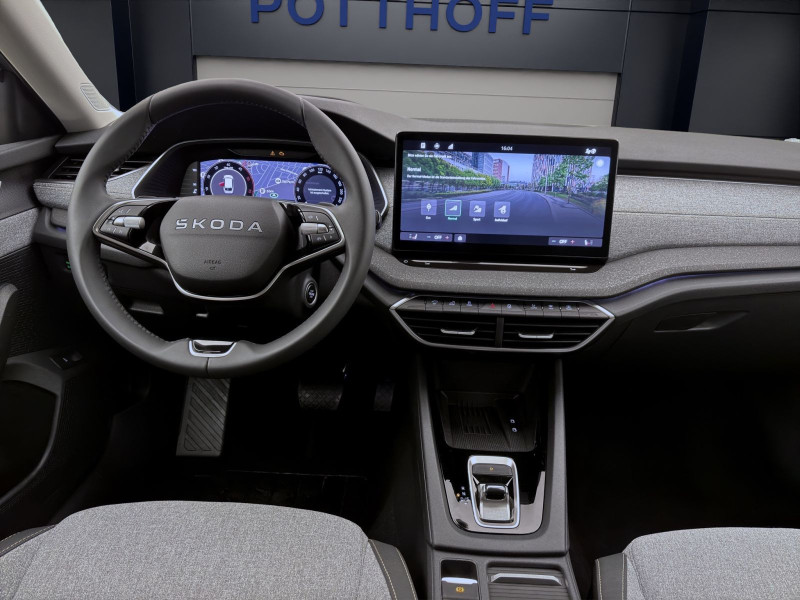Bild 13: Škoda Octavia Combi 2.0 TDI DSG SELECTION NAVI AHK SHZG PDC