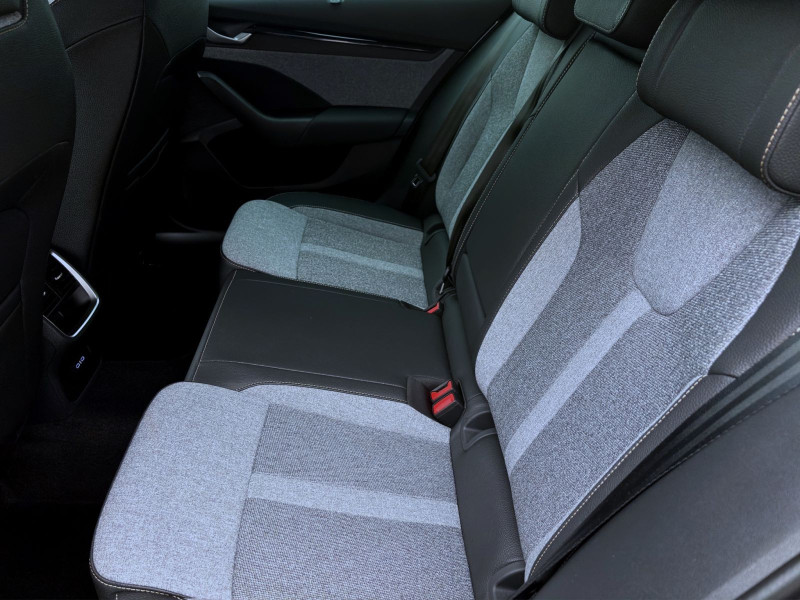 Bild 15: Škoda Octavia Combi 2.0 TDI DSG SELECTION NAVI AHK SHZG PDC