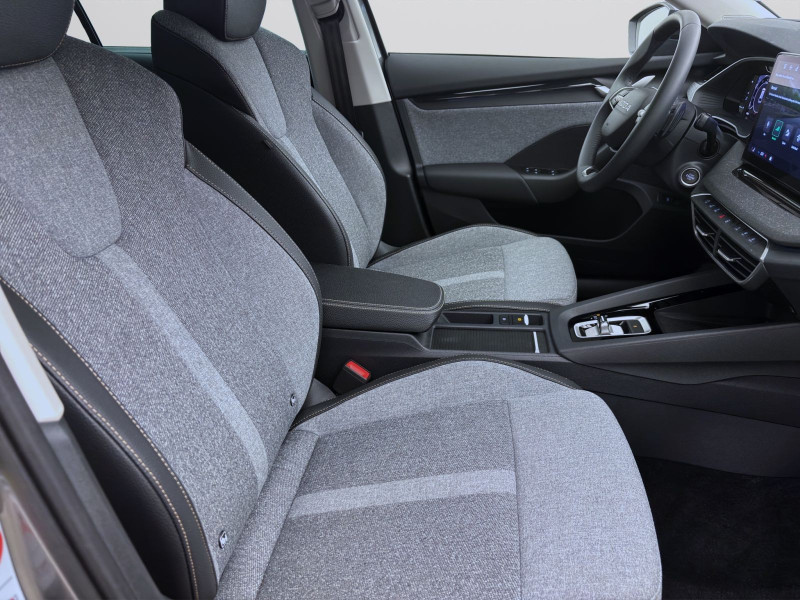 Bild 16: Škoda Octavia Combi 2.0 TDI DSG SELECTION NAVI AHK SHZG PDC