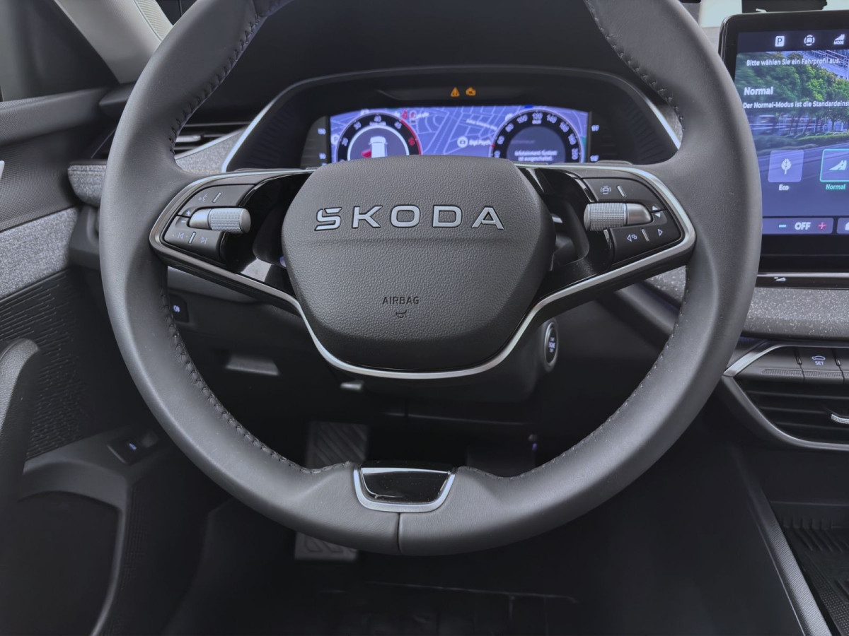 Thumb 12: Škoda Octavia Combi 2.0 TDI DSG SELECTION NAVI AHK SHZG PDC