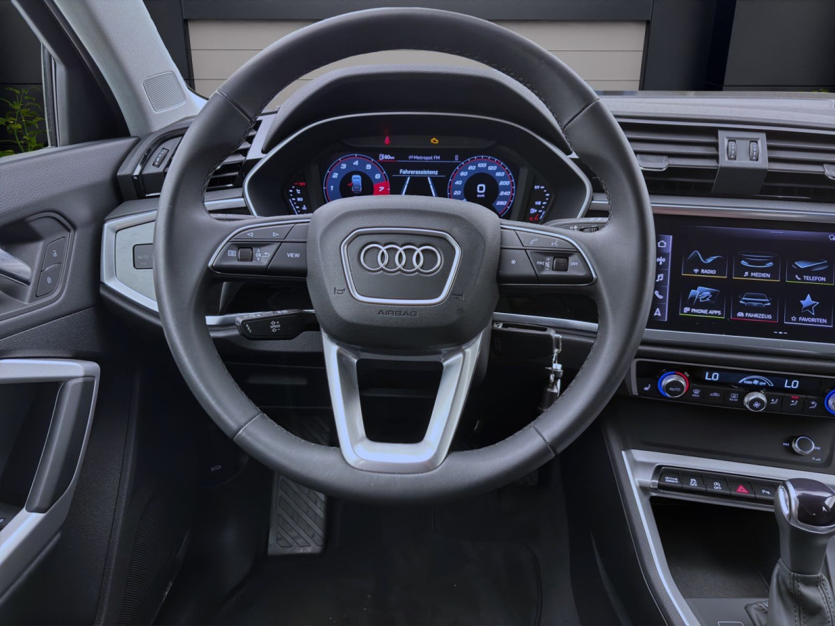 Thumb 11: Audi Q3 Sportback 35 TFSI S LINE PDC KAMERA SITZHZG VIRTUAL