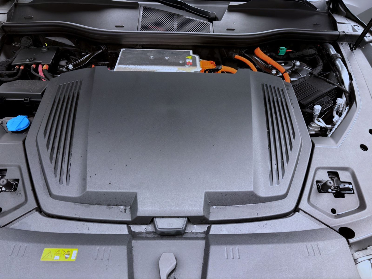 Thumb 18: Audi Q8 e-tron 50 Q S LINE PANO MATRIX NAVI B&O VIRTUAL