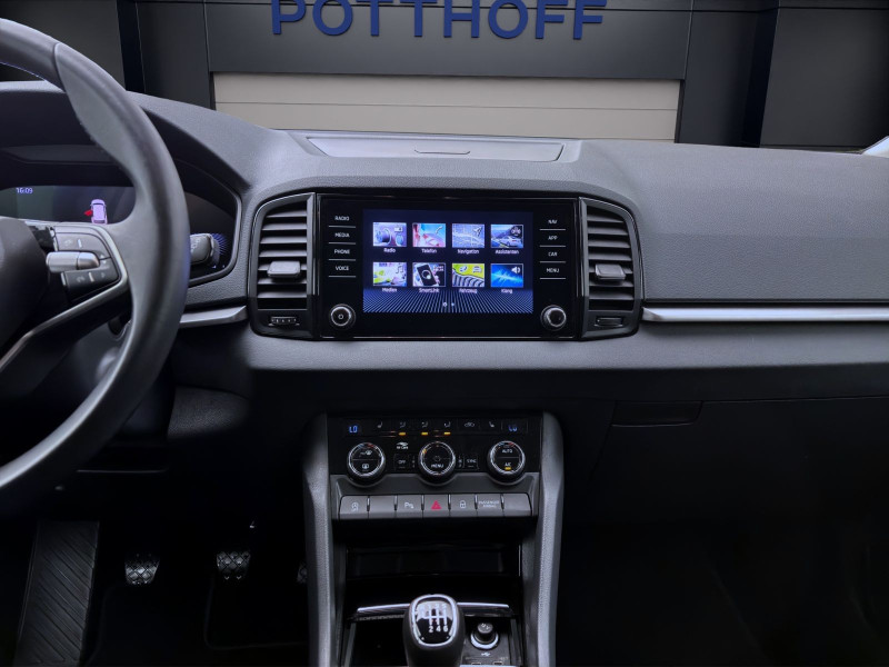 Bild 13: Škoda Karoq 1.5 TSI SELECTION KAMERA PDC SITZHZG LED