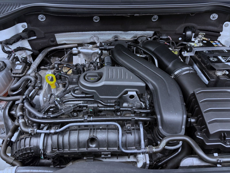 Bild 17: Škoda Karoq 1.5 TSI SELECTION KAMERA PDC SITZHZG LED