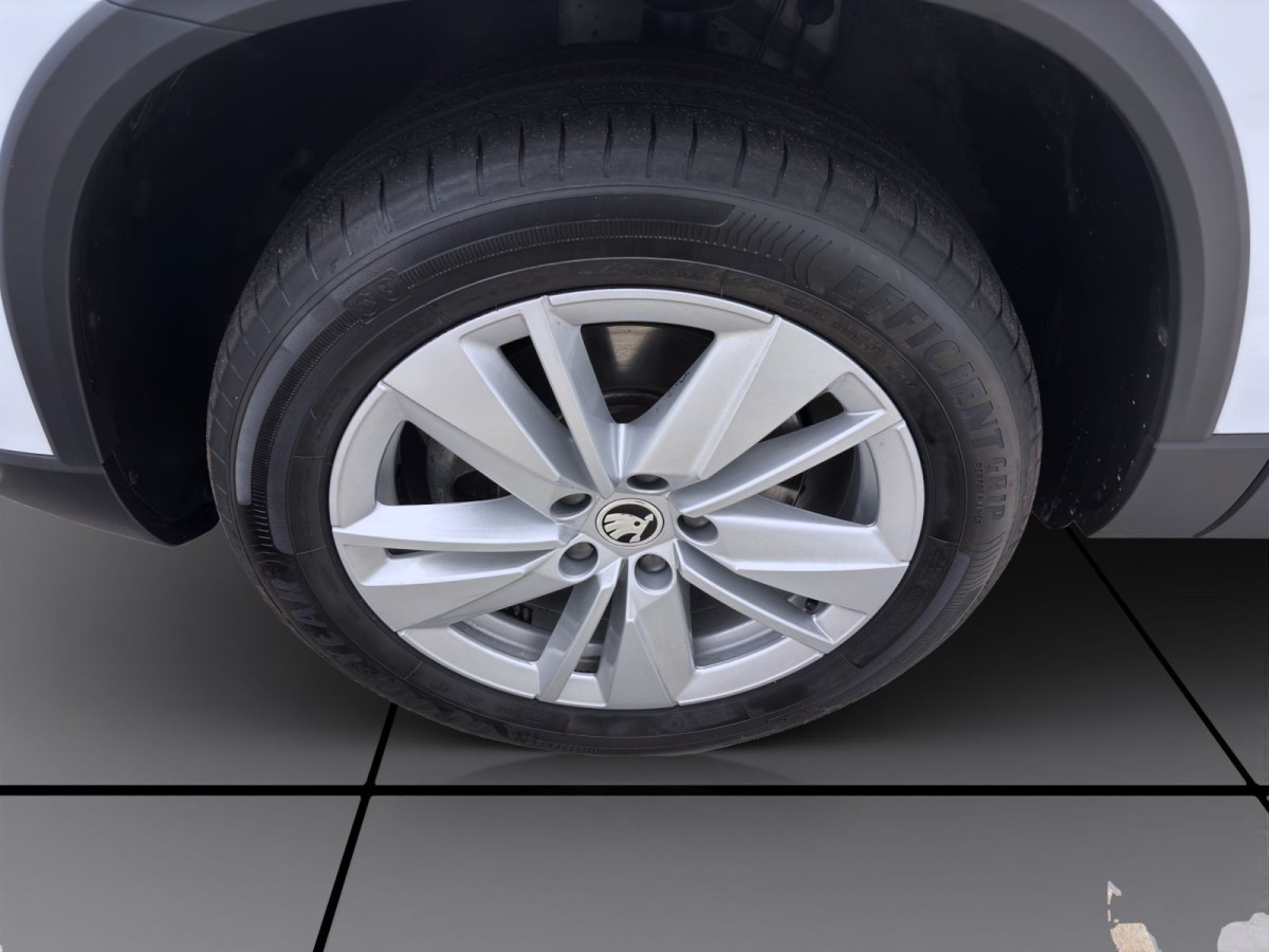 Thumb 7: Škoda Karoq 1.5 TSI SELECTION KAMERA PDC SITZHZG LED