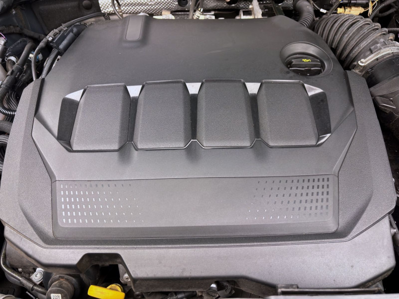 Bild 18: Volkswagen T-Roc 2.0 TDI DSG R-LINE STDHZG IQ.LIGHT NAVI KAMERA