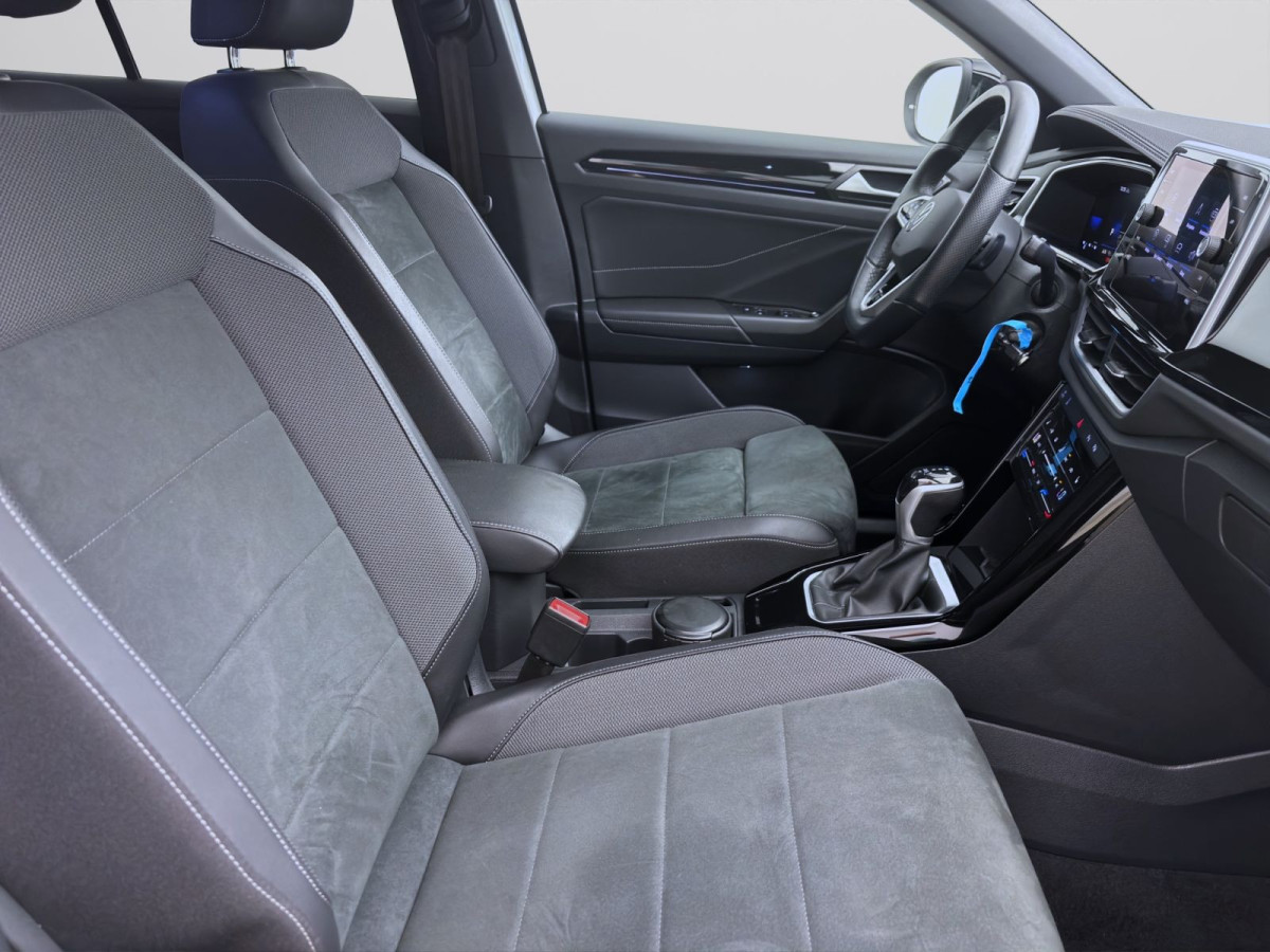 Thumb 16: Volkswagen T-Roc 2.0 TDI DSG R-LINE AHK NAVI KAMERA LED+