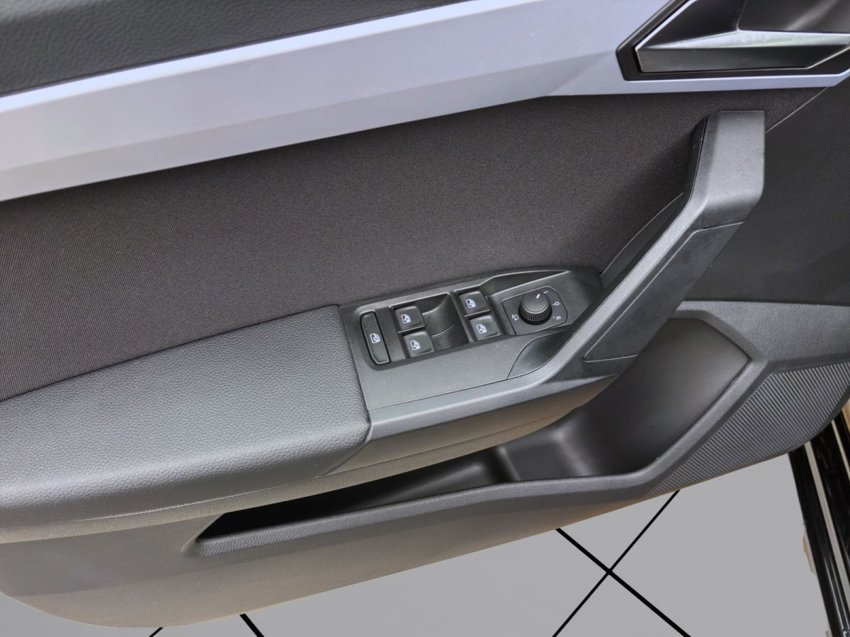 Thumb 10: Seat Ibiza 1.0 TSI DSG FR KAMERA LED KEYLESS KLIMA