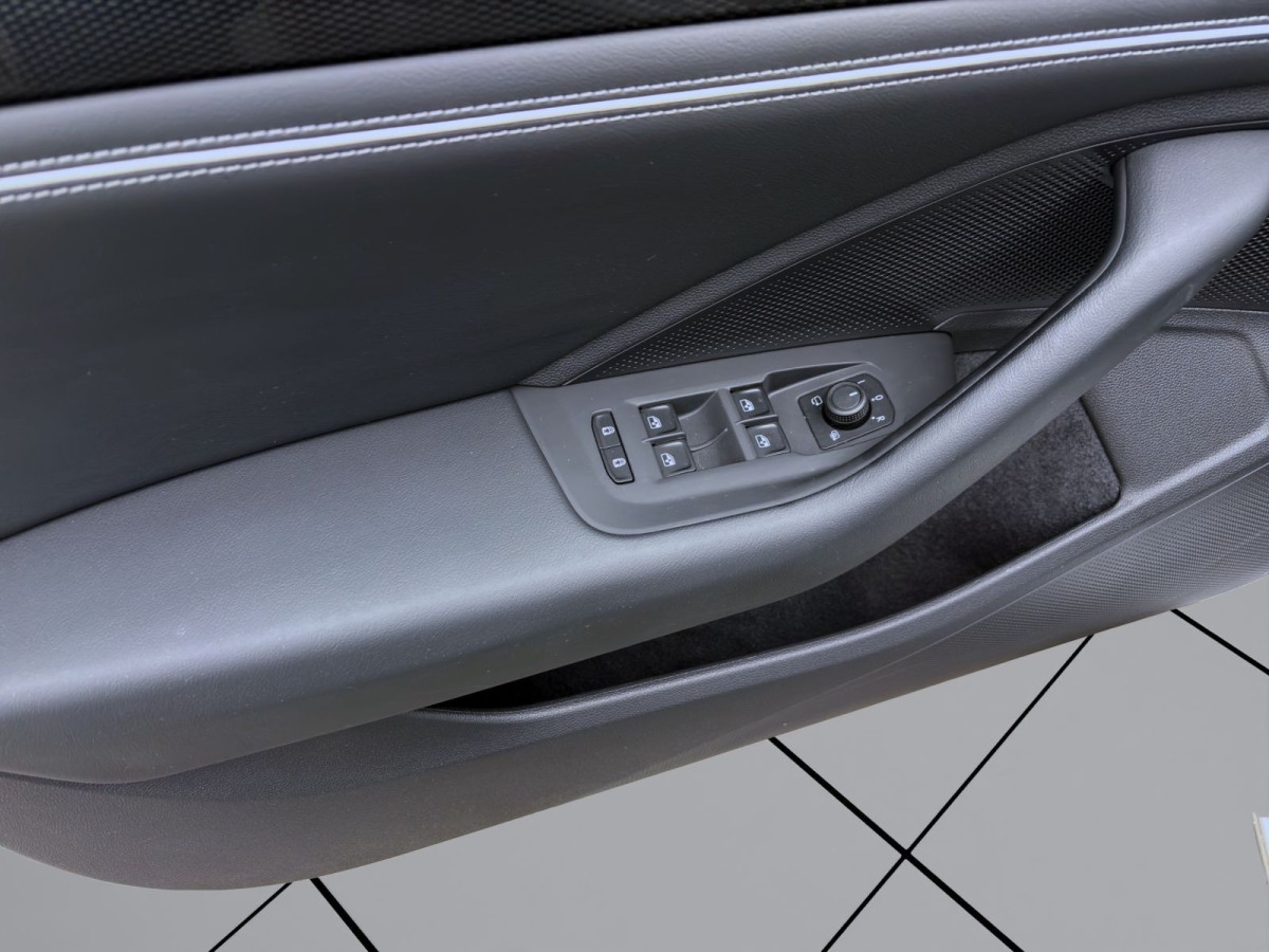 Thumb 10: Volkswagen Passat Variant 1.5 eTSI DSG BUSINESS AHK NAVI KAMERA SITZHZG