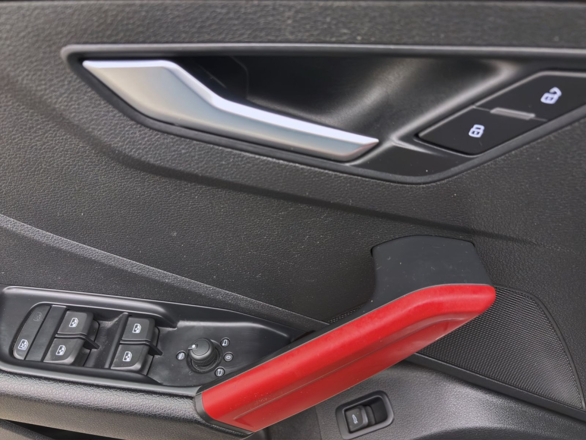 Thumb 10: Audi Q2 30 TDI S LINE SITZHZG PDC KLIMA