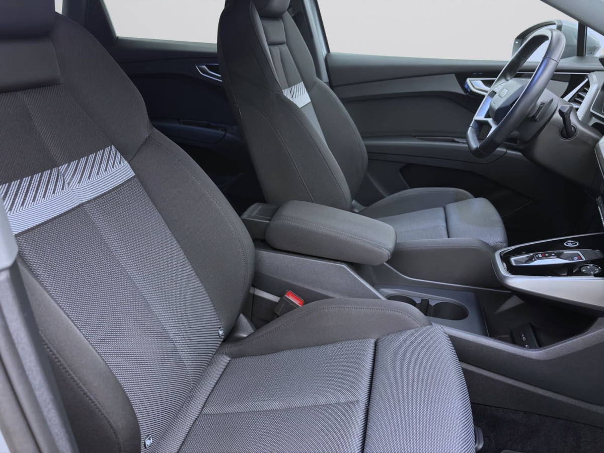 Thumb 18: Audi Q4 e-tron 50 Q S LINE NAVI PDC LED SITZHZG VIRTUAL