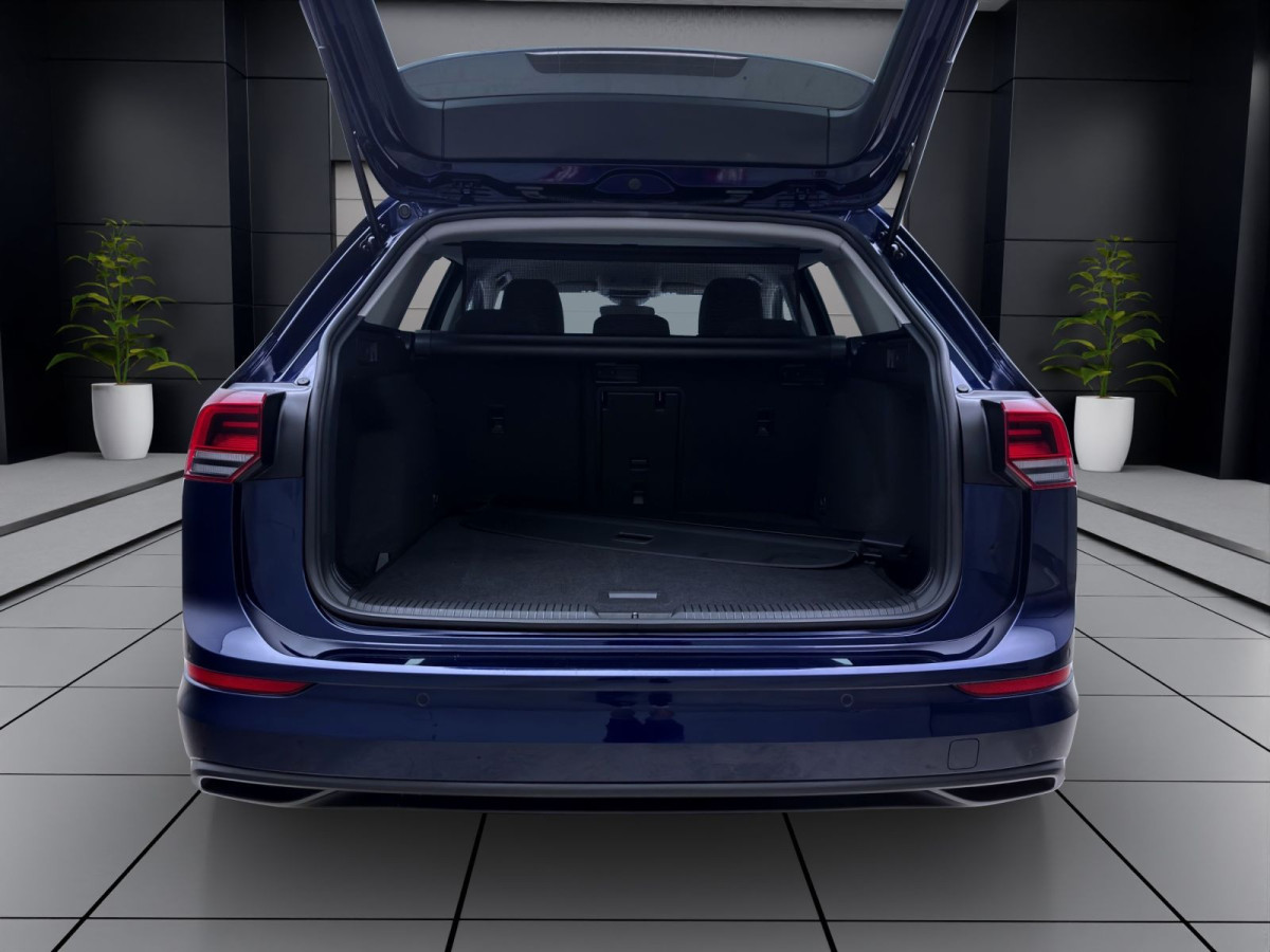 Thumb 4: Volkswagen Golf Variant 1.5 eTSI DSG LIFE NAVI SITZHZG KAMERA PDC